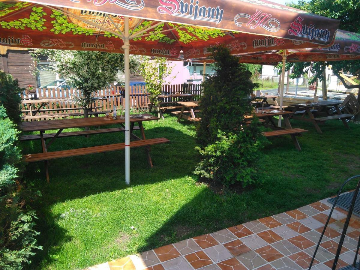 Penzion Drevenka Osecna Exterior foto